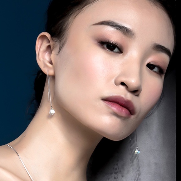 Swarovski Elements Crystal Cube Threader Earrings - Picture 7 of 8